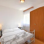 Marinka Apartment *